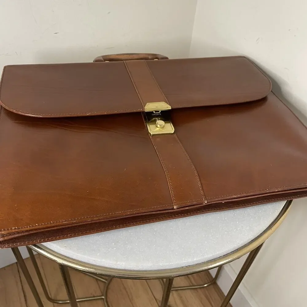 VTG Cognac Brown Leather Briefcase Attaché Case Trifold Wall Street Finance Bro